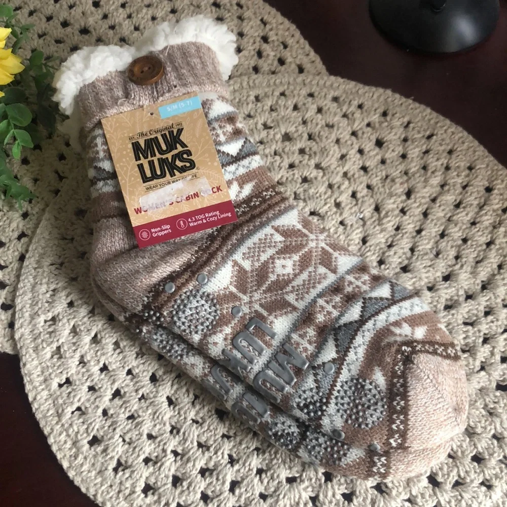 Muk Luks Tan and White Knit Women’s Cabin Socks